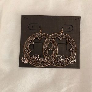 Chantilly Earring Set